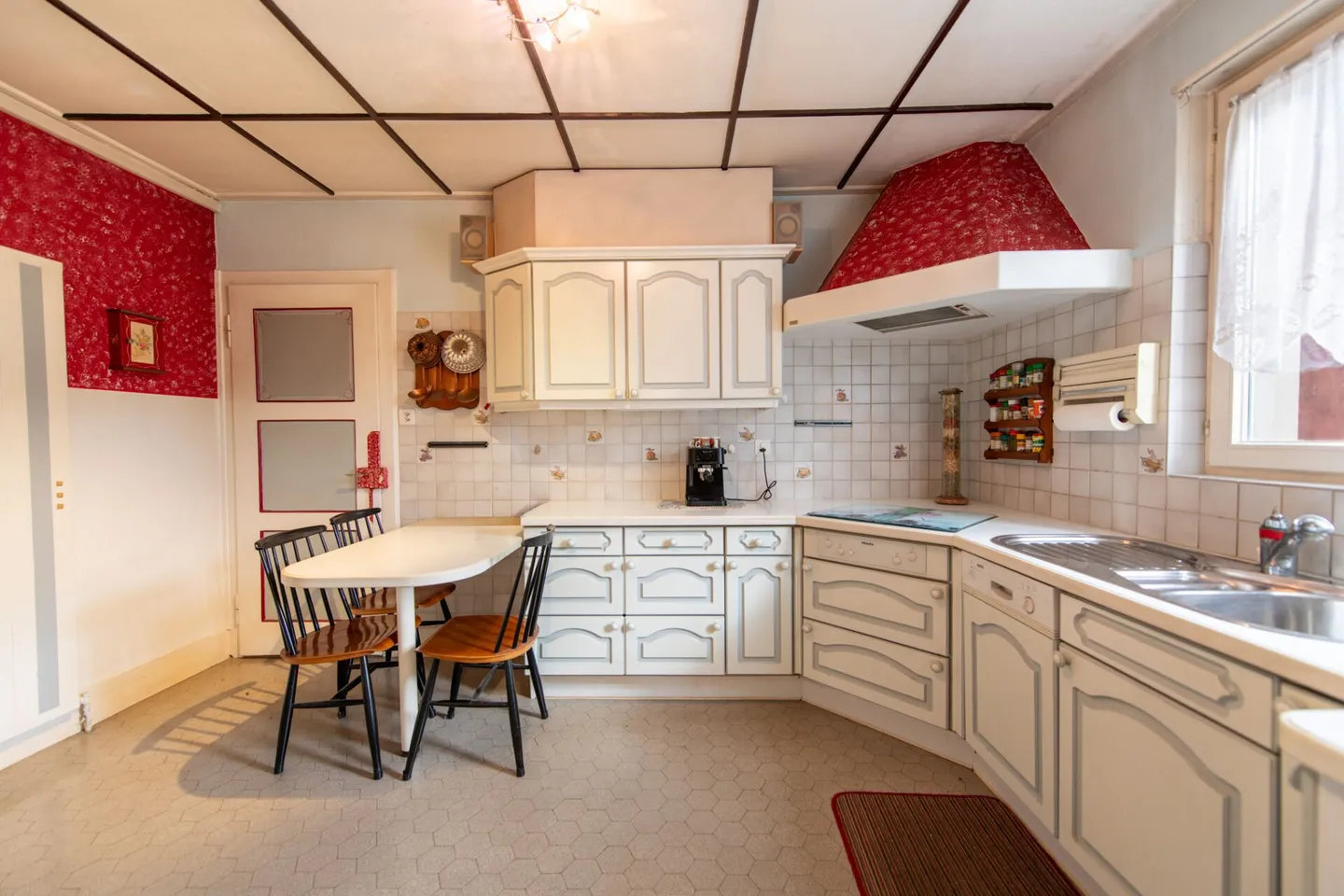 Maison attrayante à deux familles avec grand jardin - idéale pour les familles ou la vie intergénérationnelle - Photo 2 sur 28