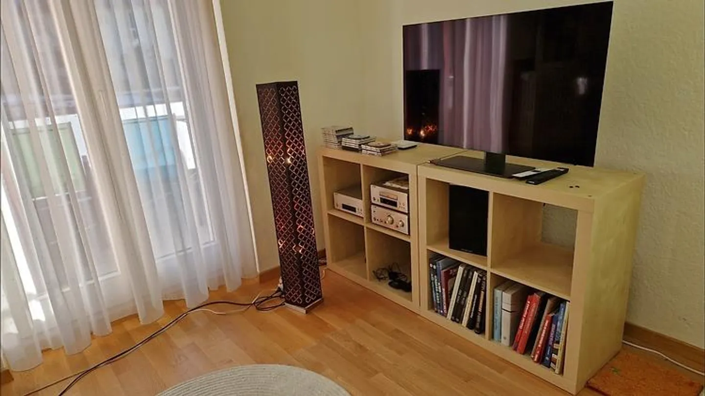 Helle 3-Zimmer-Wohnung in Urdorf - Foto 2 von 7