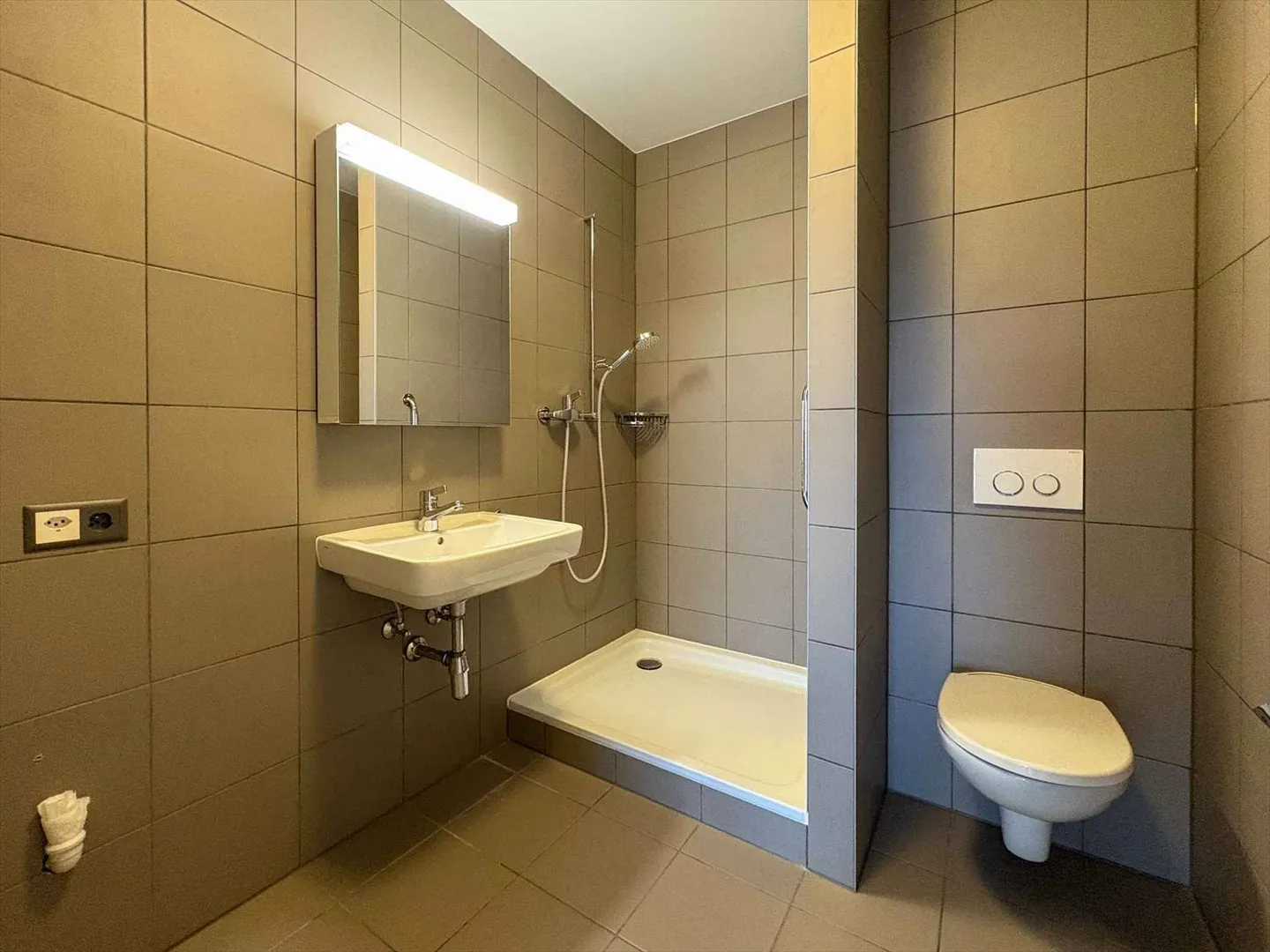 Appartamento 5 locali - Foto 6 di 8