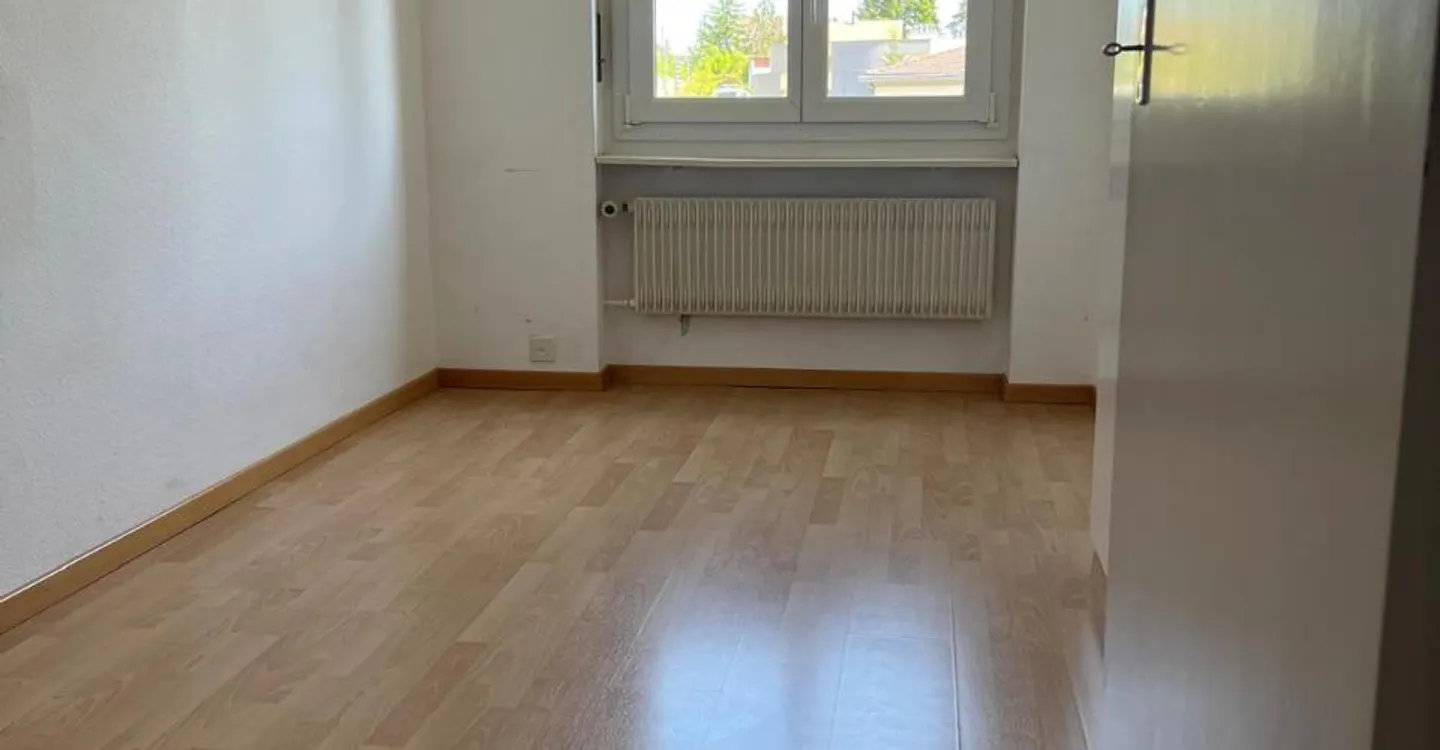 Bright 4.5-room apartment with a view in La Neuveville - Photo 7 of 9