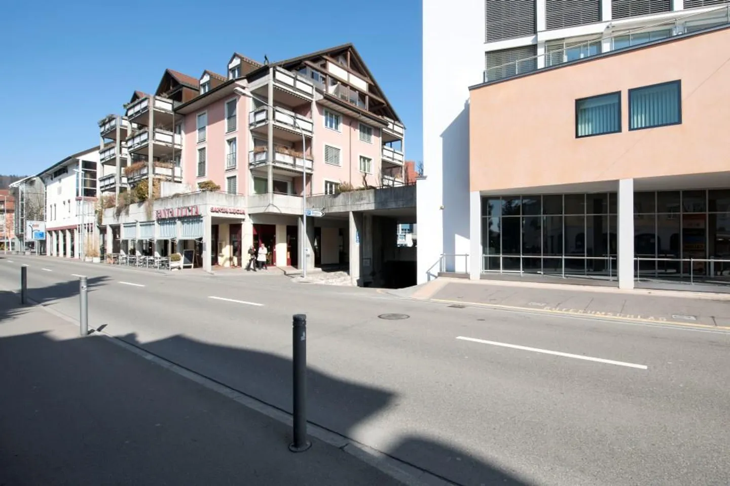 Abbiamo spazio per la tua auto - Foto 1 di 1