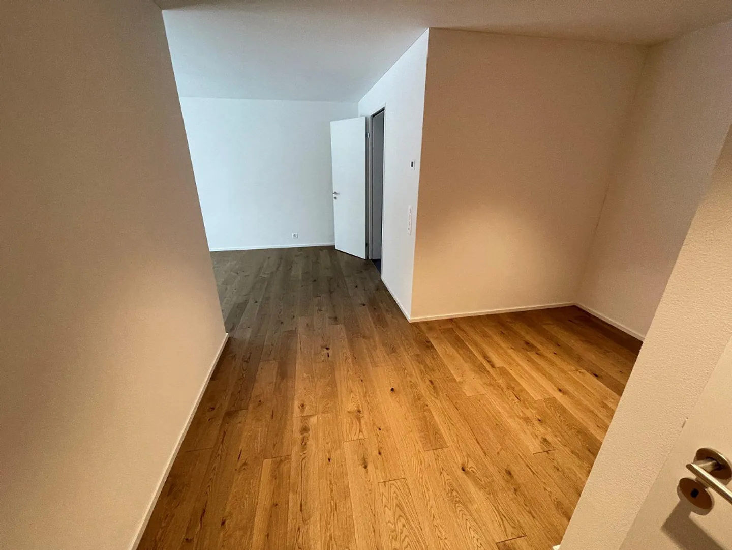 Modernes Apartment mit Garage - Foto 1 von 7