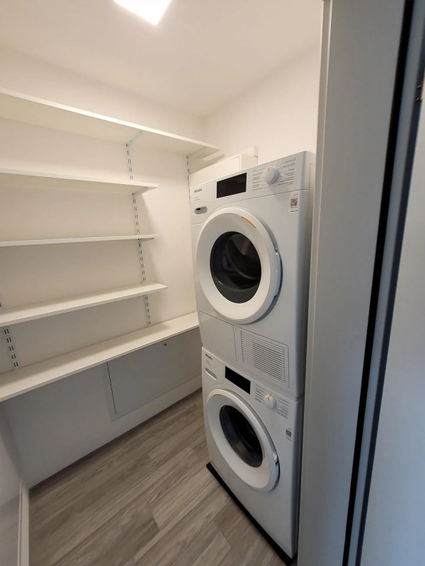 Neues 3,5-Zimmer-Penthouse - Foto 7 von 12