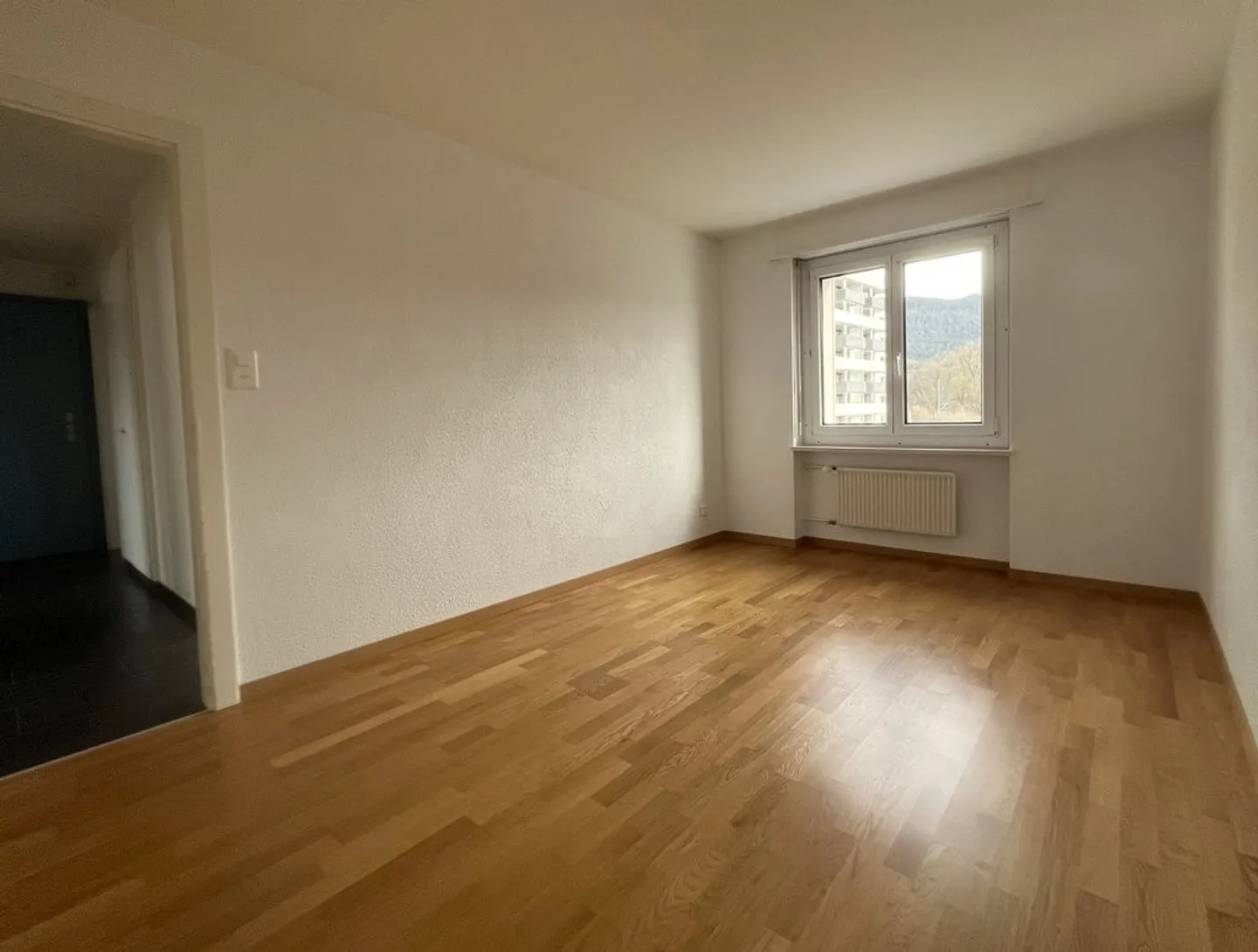 2 Chambres avec Grande Terrasse Ensoleillée - Photo 5 sur 7