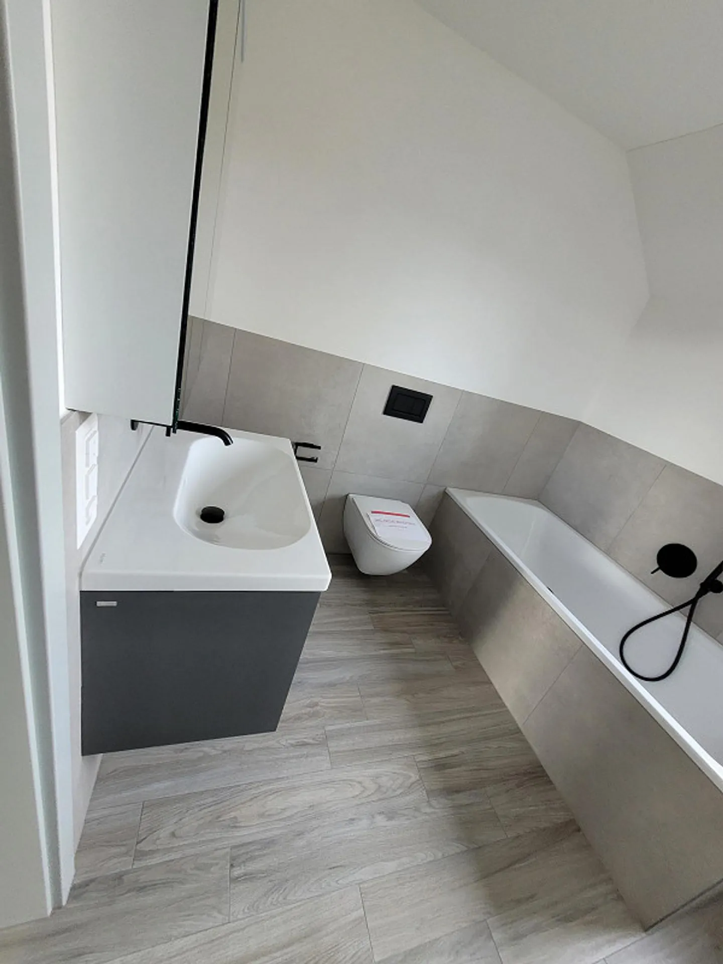 Neues 3,5-Zimmer-Penthouse - Foto 11 von 12