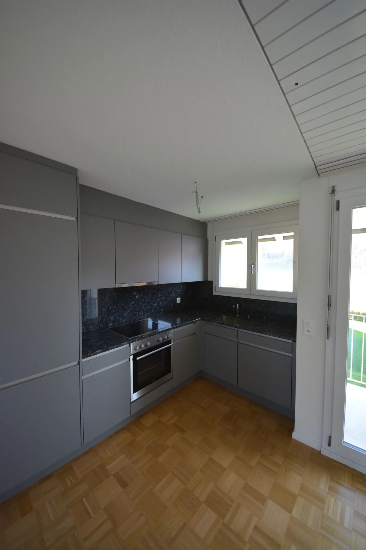 Familienfreundliche Wohnung im Grünen - Foto 2 von 13