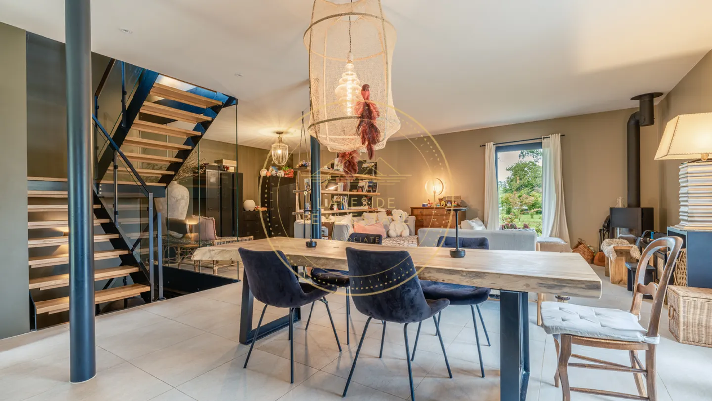 7.5-room house - Photo 1 of 6