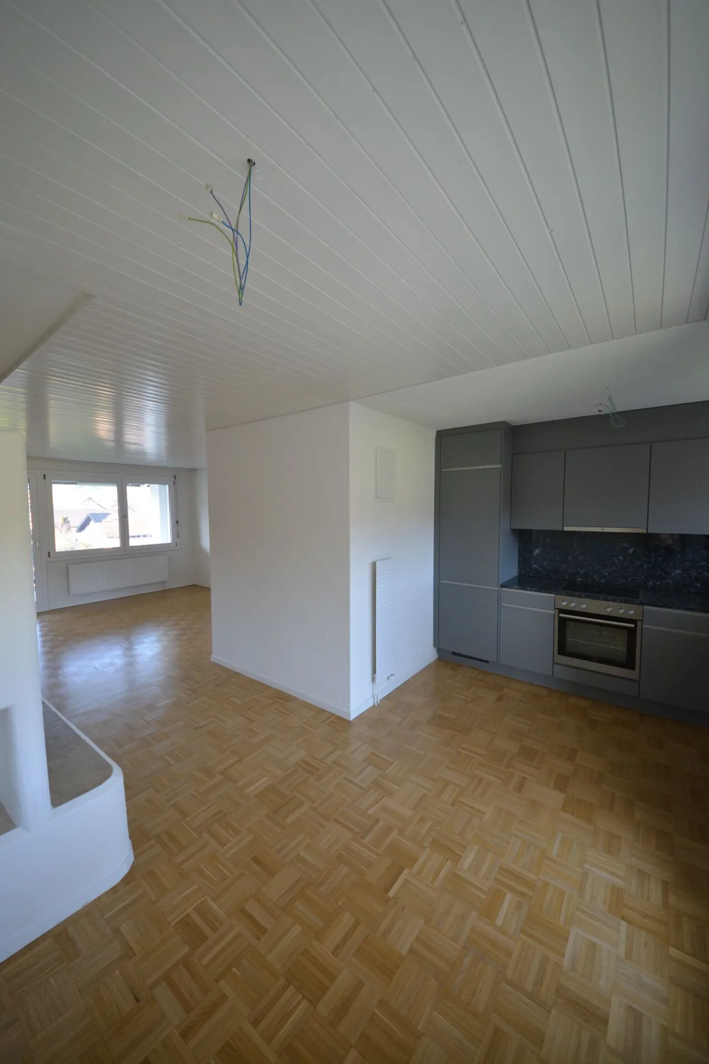 Familienfreundliche Wohnung im Grünen - Foto 3 von 13
