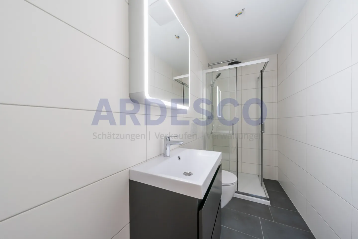 Apartment for rent - Photo 4 of 6