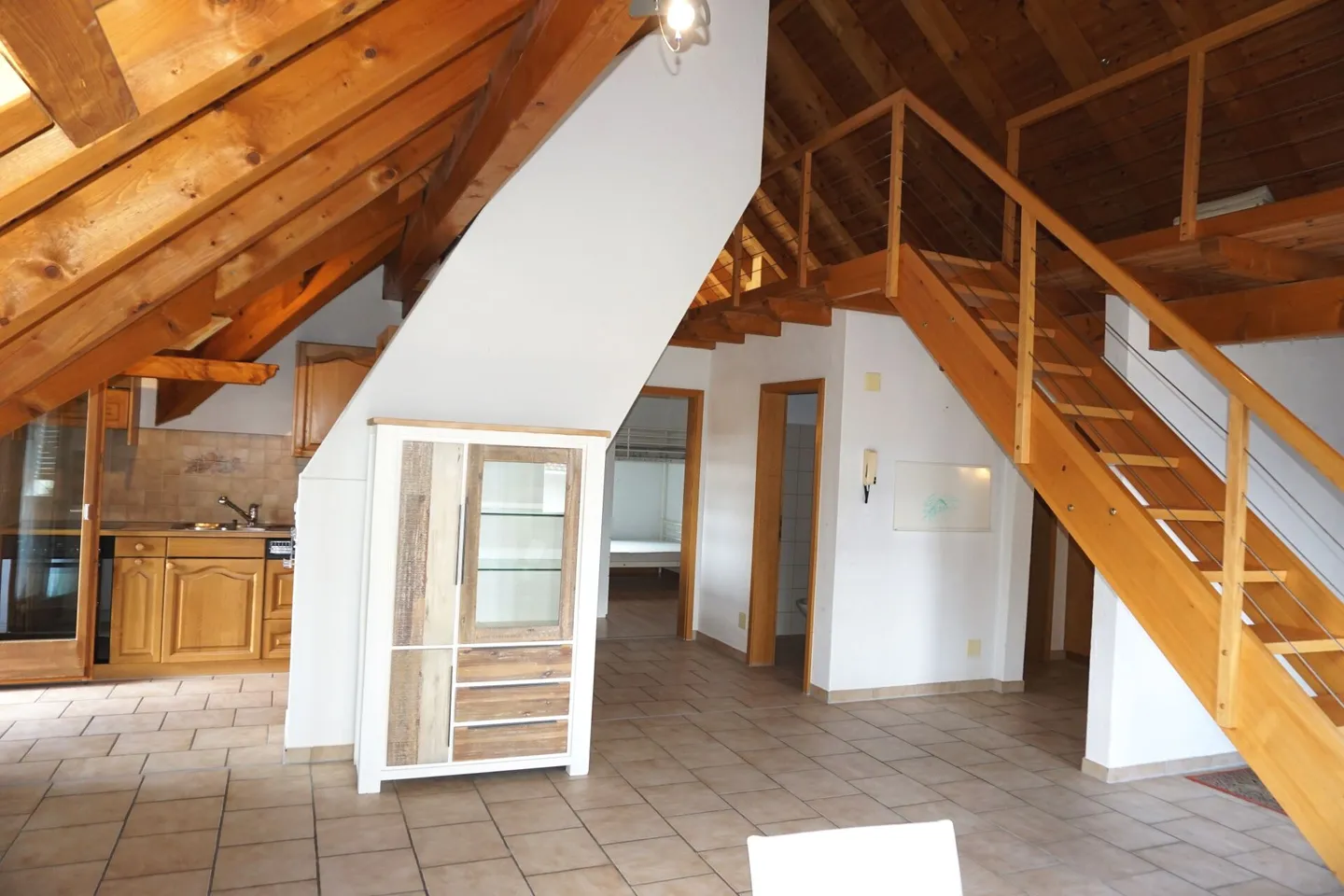 Gemütliche 3 1/2-Zimmer-Dachwohnung - Foto 2 von 11