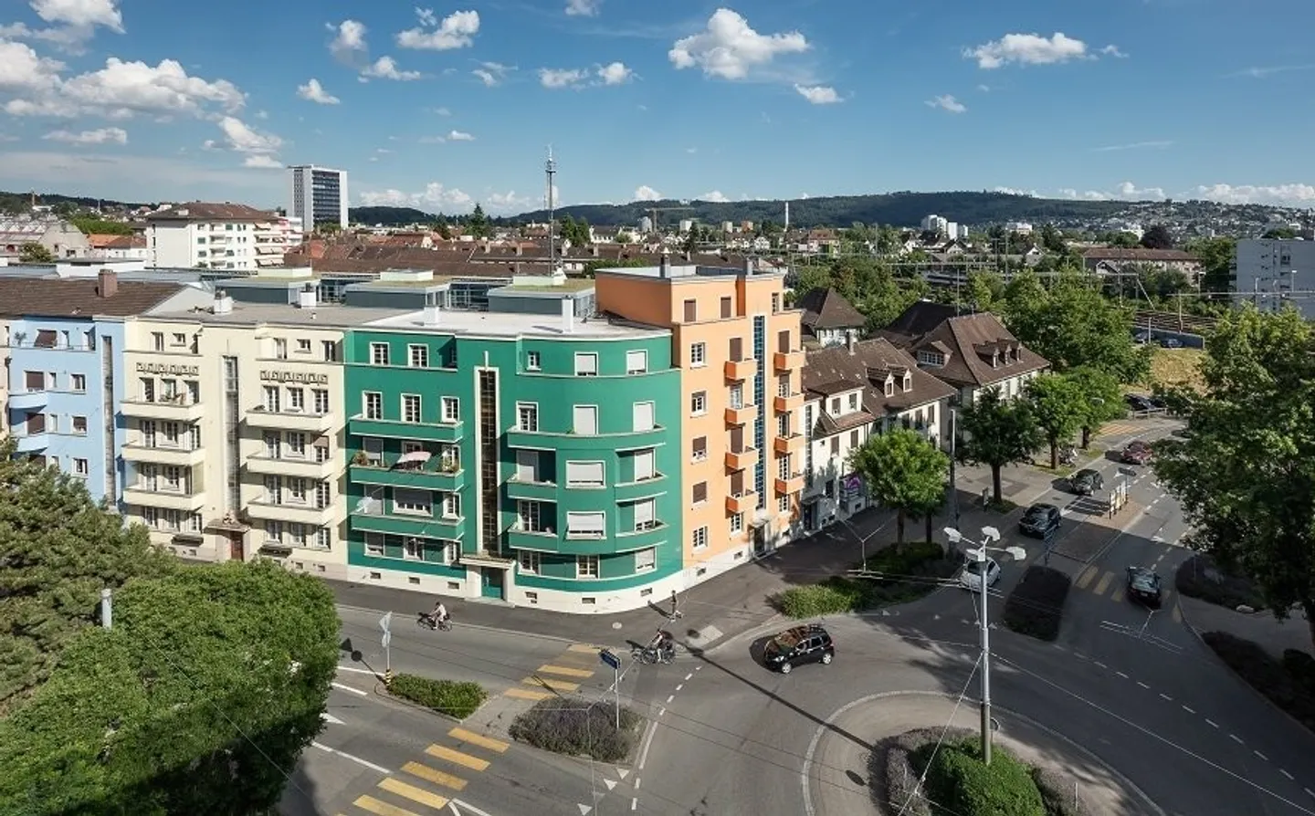 Modern 3.5-Room Apartment in Biel - Photo 1 of 5