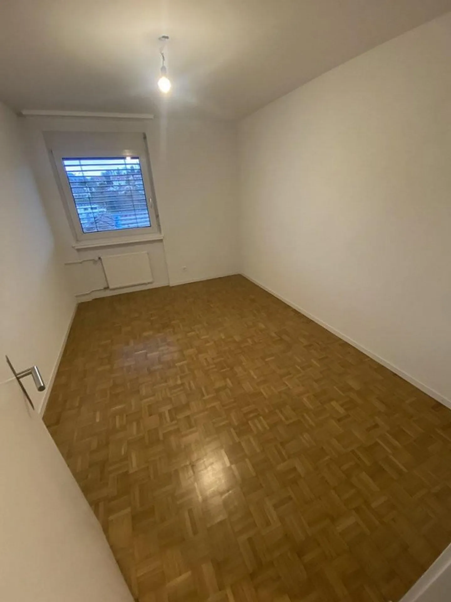 Vollständig renoviert mit Blick auf den See! - Foto 7 von 10