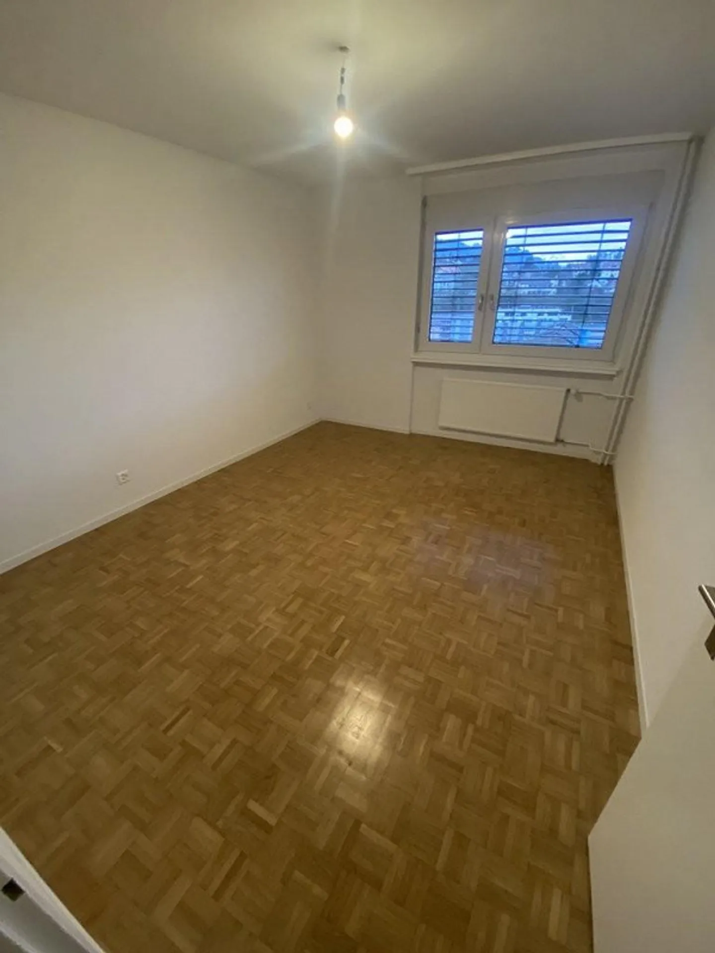 Vollständig renoviert mit Blick auf den See! - Foto 8 von 10