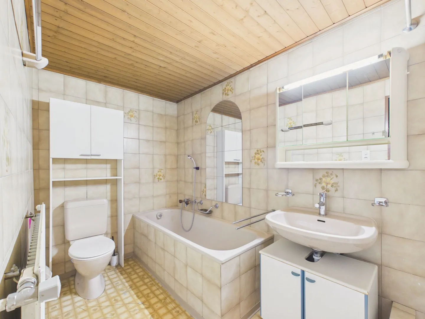 Grosszügige 5-Zimmer-Wohnung - Foto 13 von 16