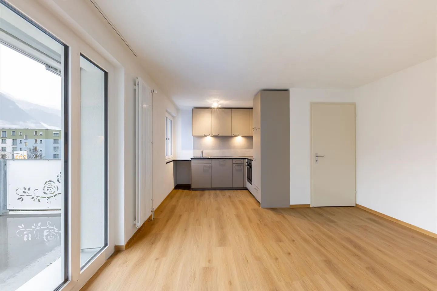 Appartement 2.5 pièces dans un emplacement optimal - Photo 1 sur 6