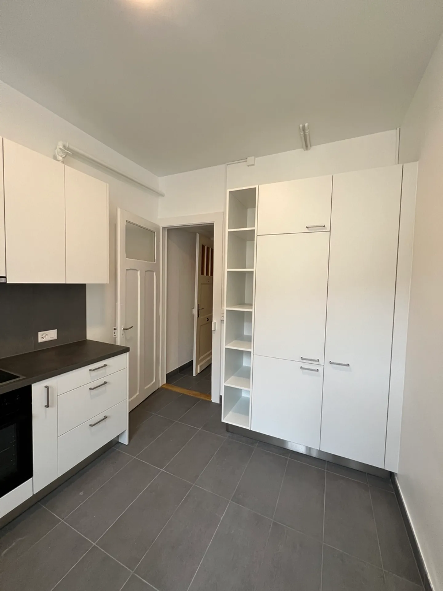 Appartamento 3 Locali Incantevole - Foto 3 di 7