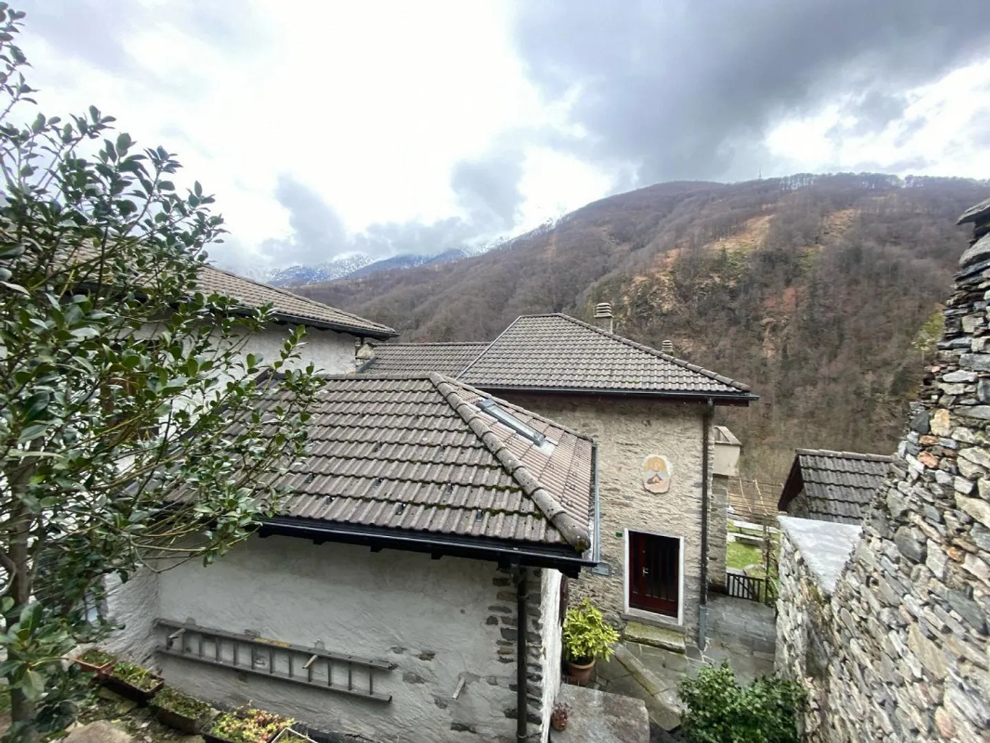 casa nel nucleo di 3 1/2 locali molto tranquilla e vista - Foto 21 di 25
