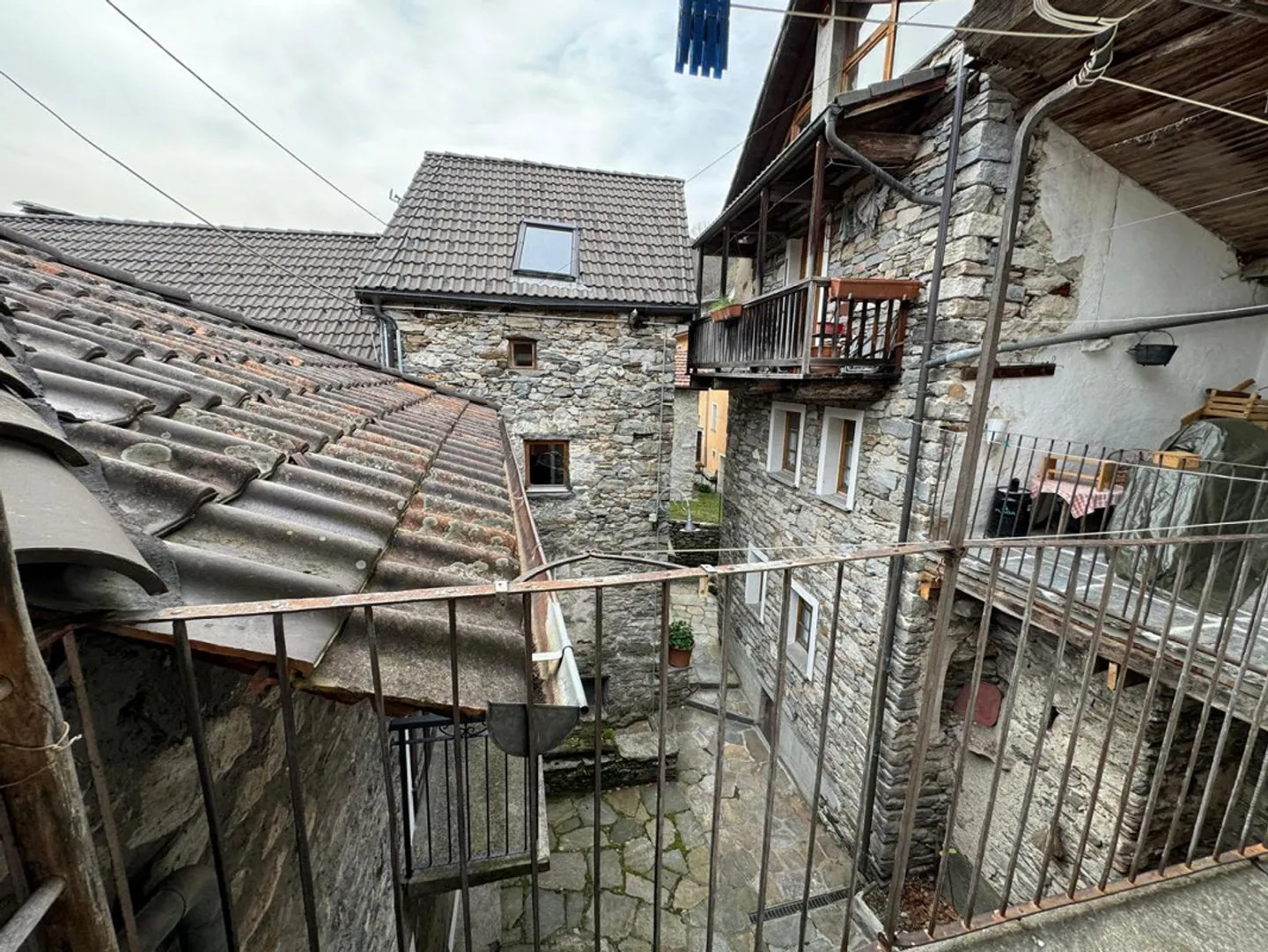 casa nel nucleo di 3 1/2 locali molto tranquilla e vista - Foto 22 di 25