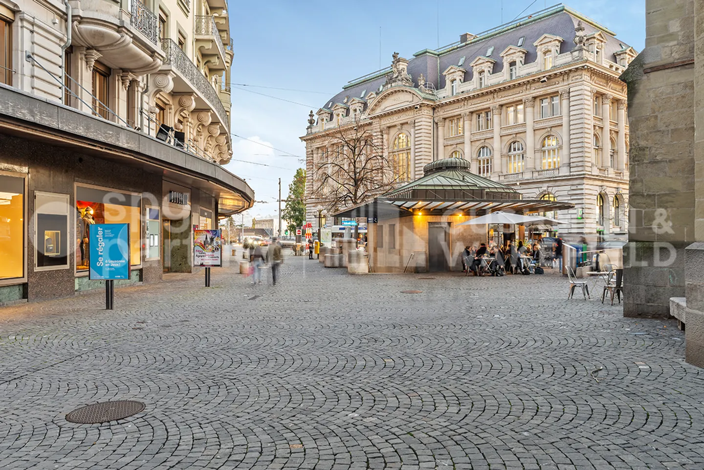 Plug & Play Offices in the heart of the St-François pedestrian district - Photo 11 of 11