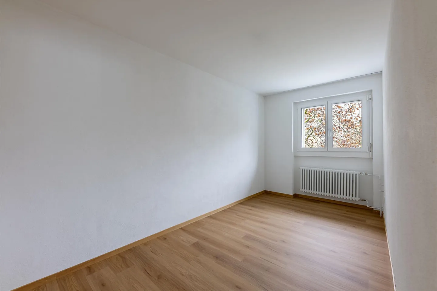 Appartement 2.5 pièces dans un emplacement optimal - Photo 4 sur 6