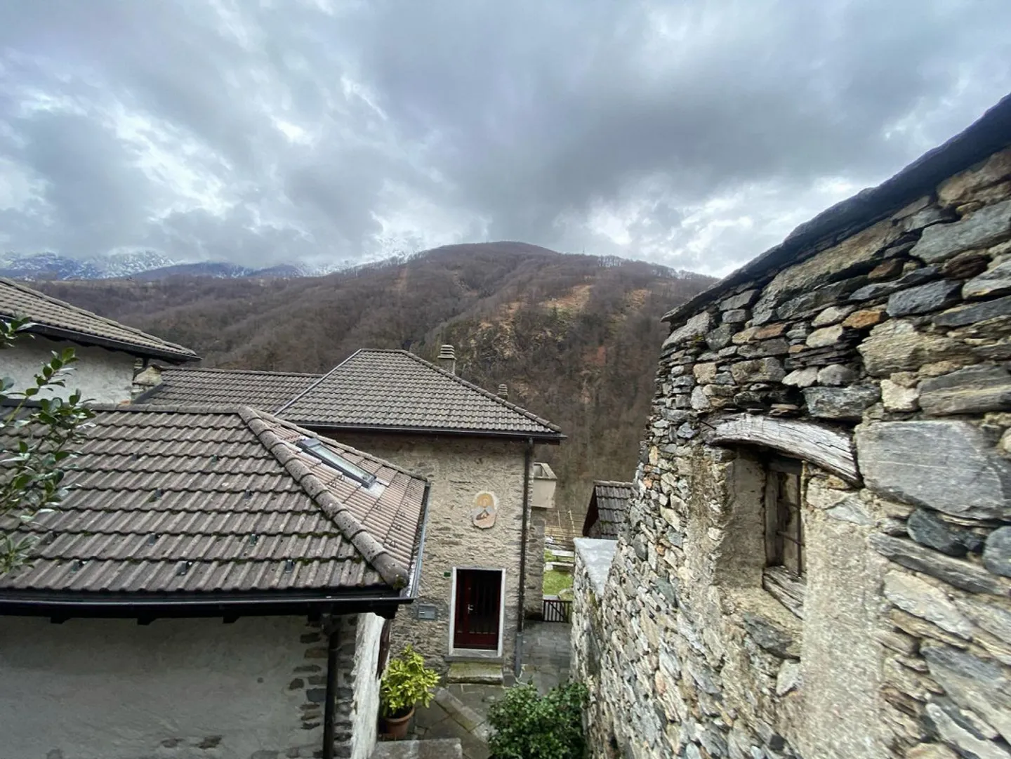 casa nel nucleo di 3 1/2 locali molto tranquilla e vista - Foto 20 di 25