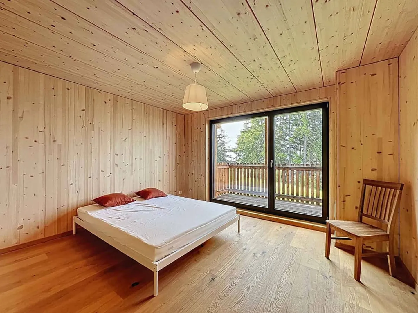 Chalet contemporaneo con vista libera sulle montagne - Foto 5 di 10