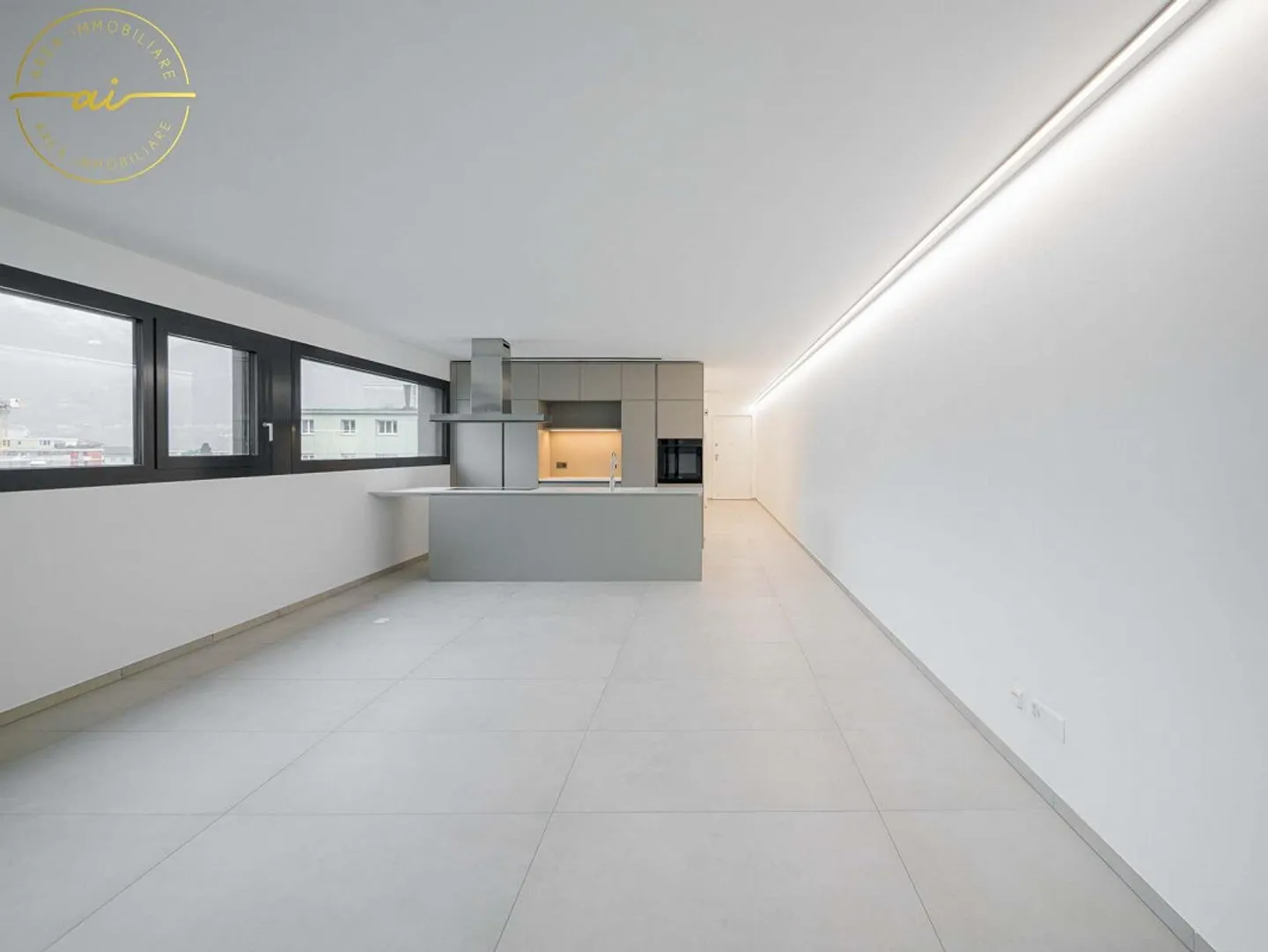 ELEGANT 2.5-ROOM APARTMENT WITH HIGH-QUALITY FINISHES - Photo 6 of 13