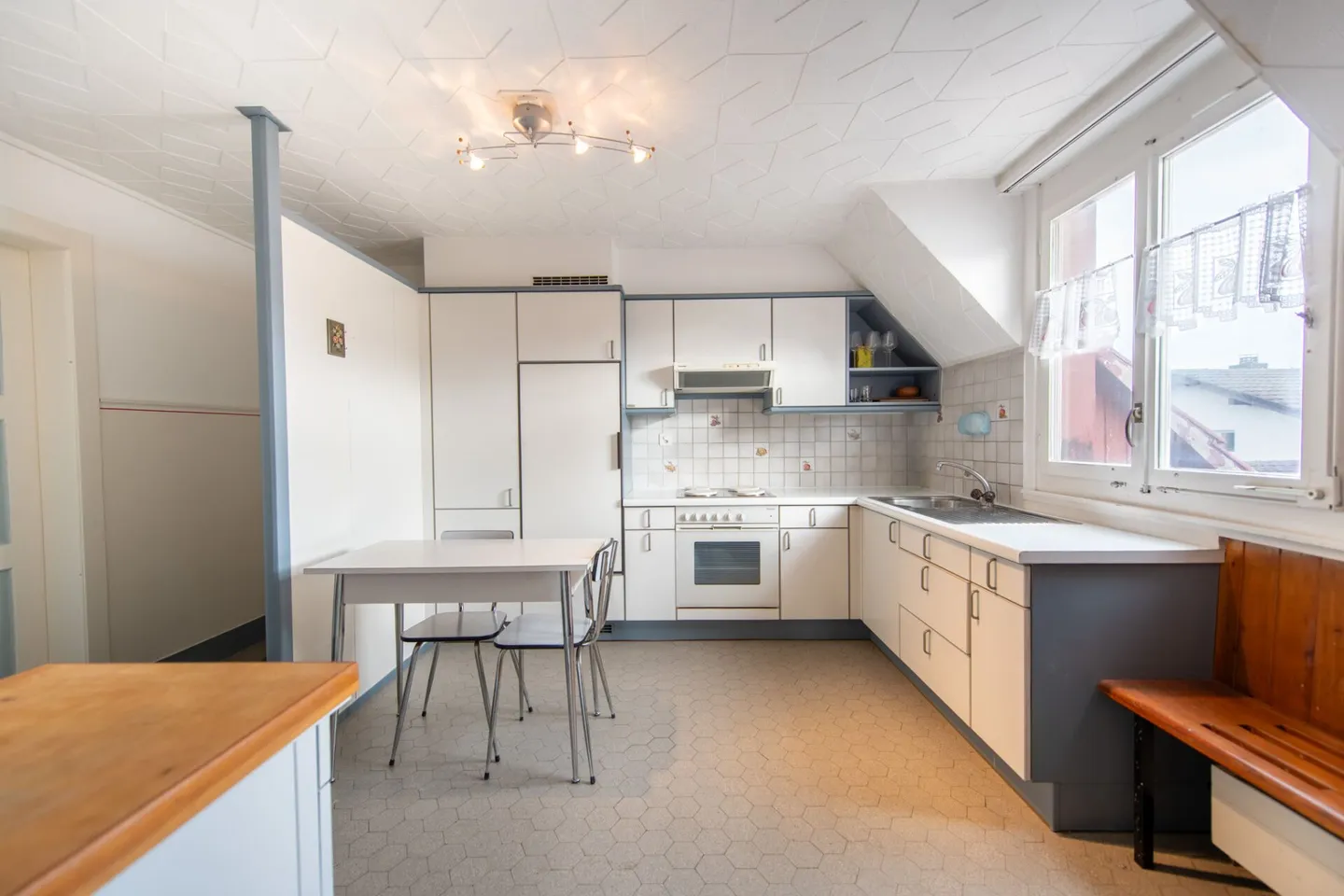 Maison attrayante à deux familles avec grand jardin - idéale pour les familles ou la vie intergénérationnelle - Photo 12 sur 28