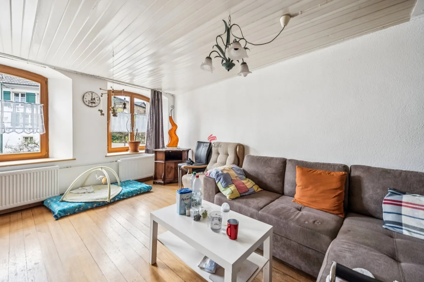 Attractive multi-family house with stable rental income - Photo 9 of 10