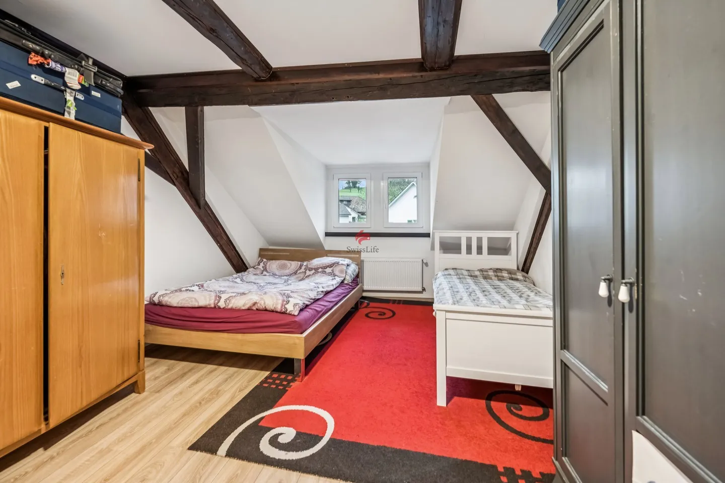 Attractive multi-family house with stable rental income - Photo 8 of 10