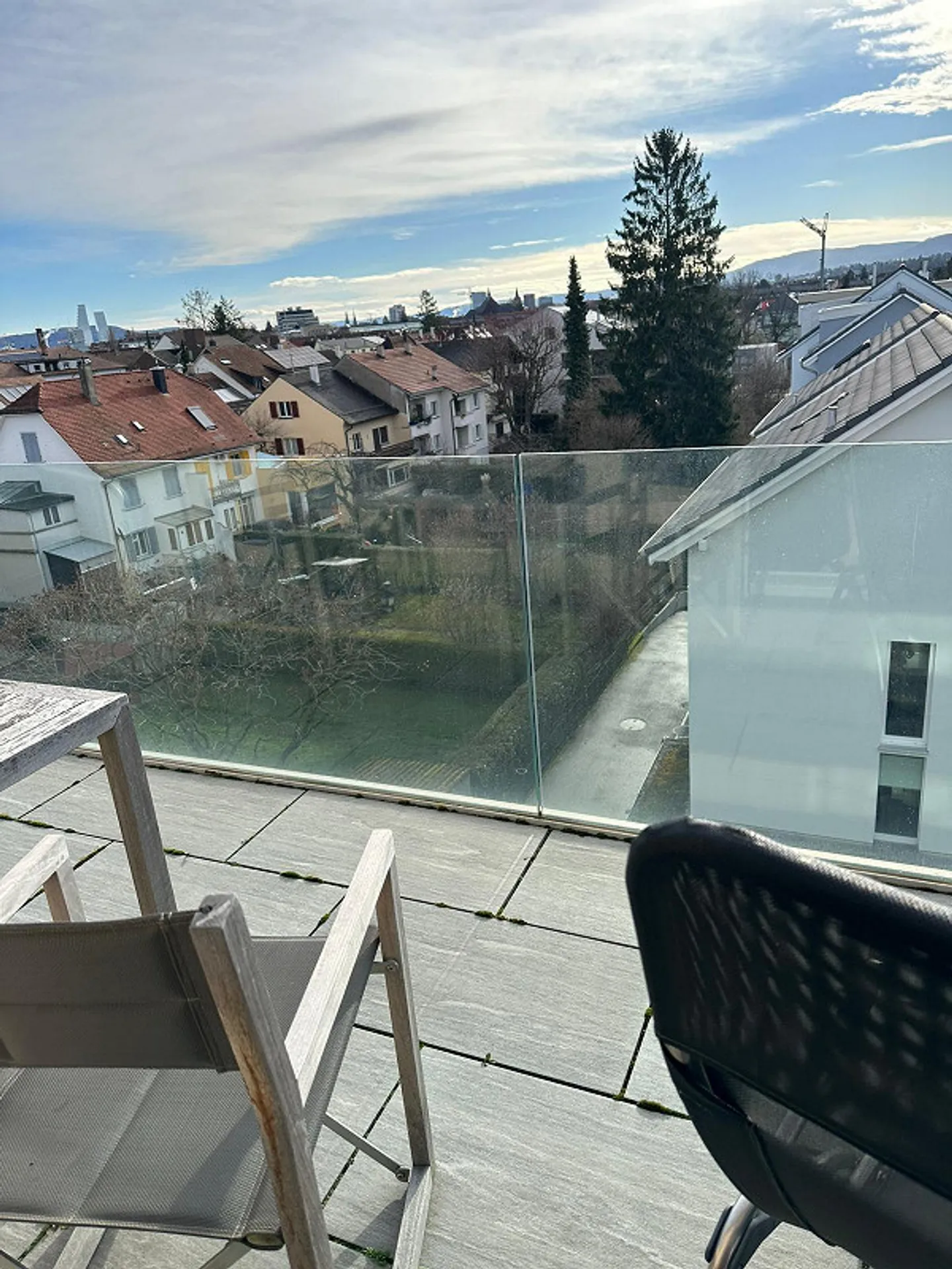 Exclusive and high-quality maisonette apartment with many extras - Photo 4 of 9