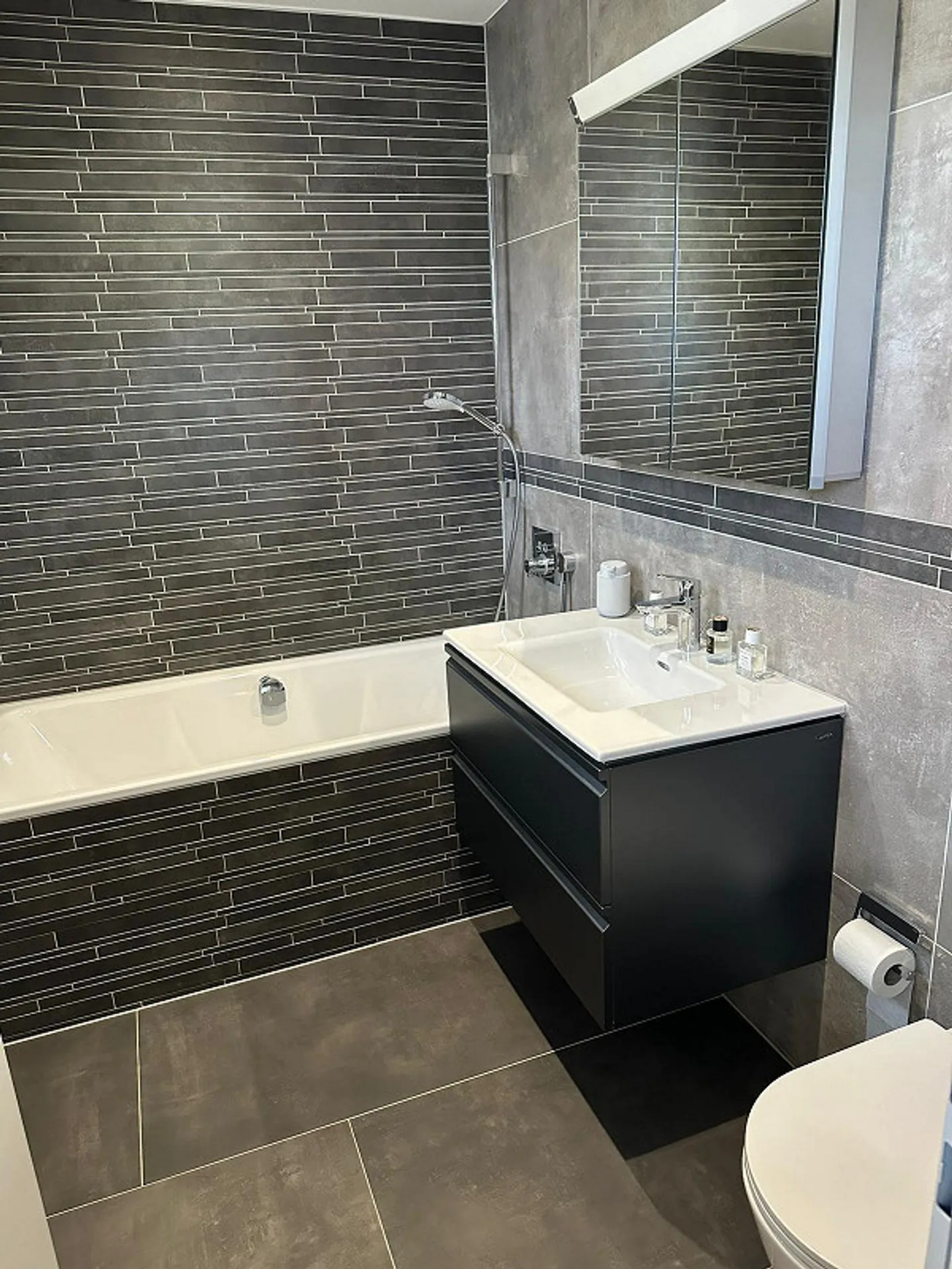 Exclusive and high-quality maisonette apartment with many extras - Photo 7 of 9