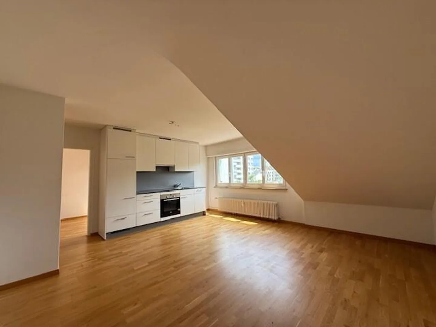 Appartamento spazioso in posizione centrale cerca te! - Foto 1 di 8