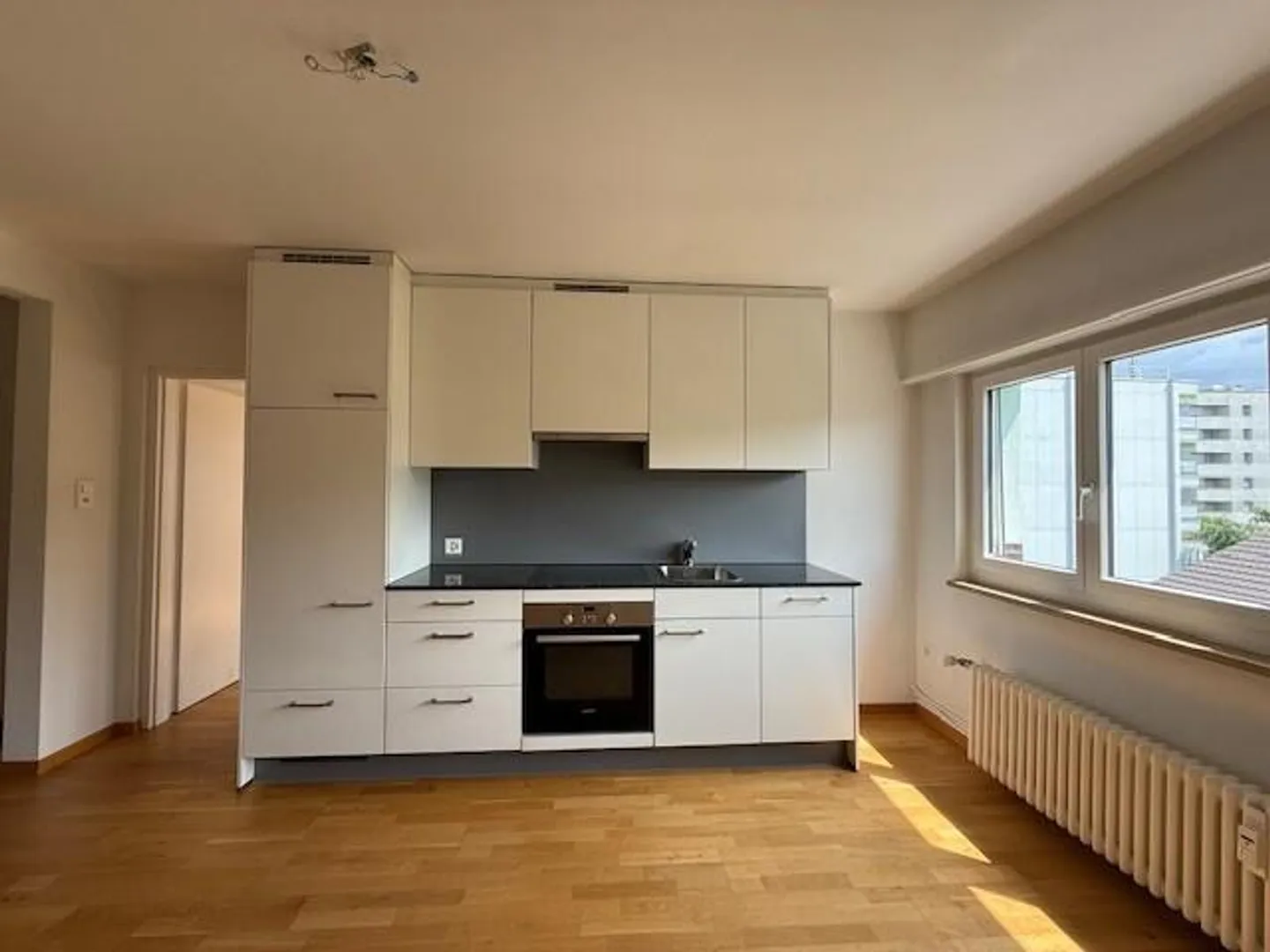 Appartamento spazioso in posizione centrale cerca te! - Foto 2 di 8