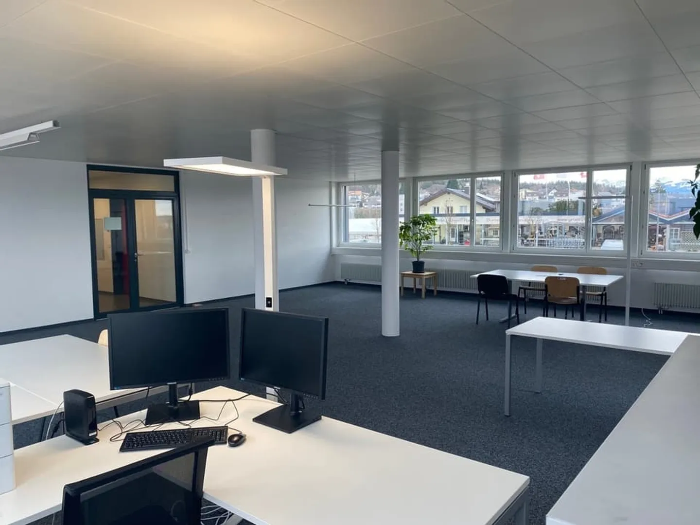 Modern Office Spaces in Düdingen - Photo 2 of 6