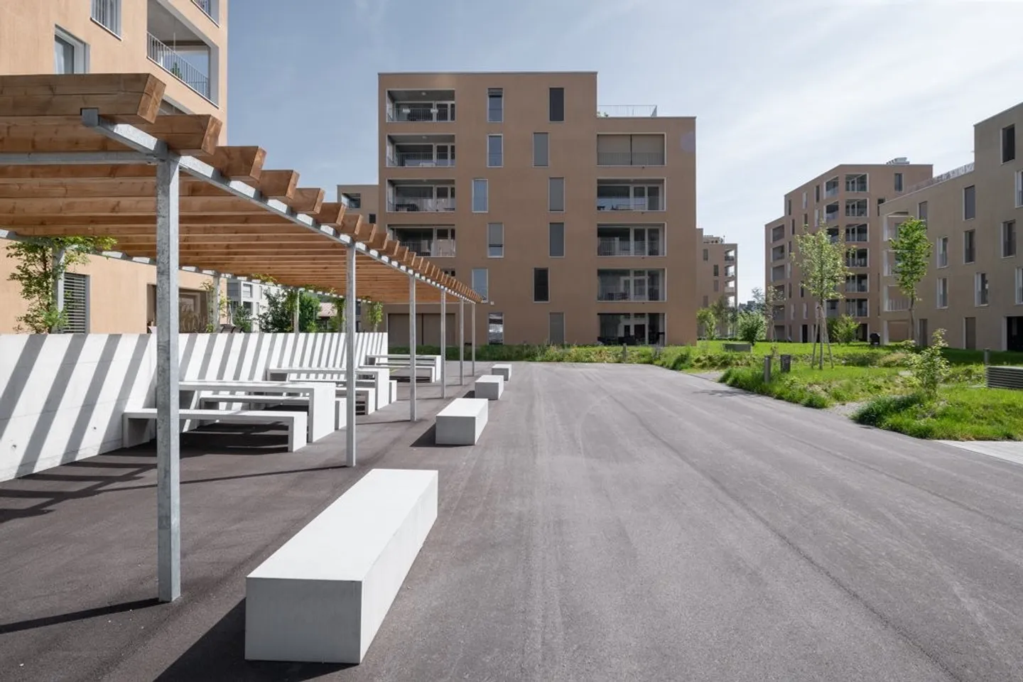 Modern Ground Floor Apartment with Garden Seating Area - Photo 7 of 10