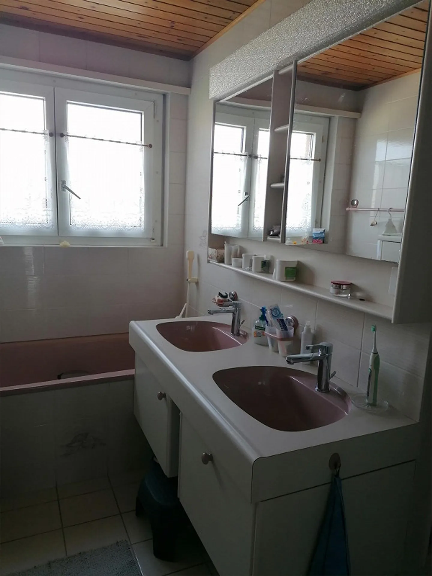 Appartamento di 5,5 stanze con soffitta convertita - Foto 8 di 10