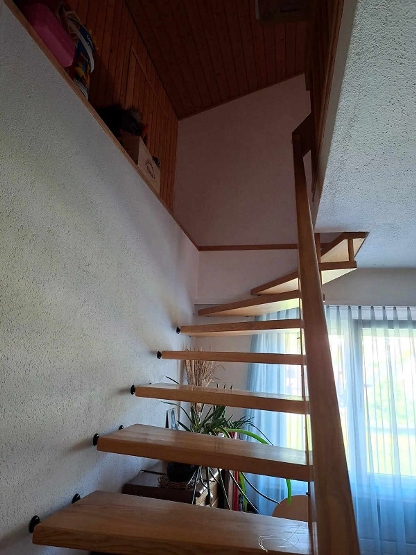 Appartamento di 5,5 stanze con soffitta convertita - Foto 3 di 10