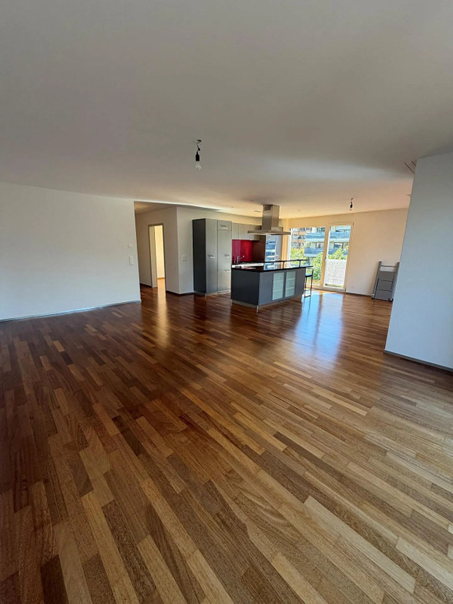 Bright apartment with sunny balcony - Photo 6 of 11