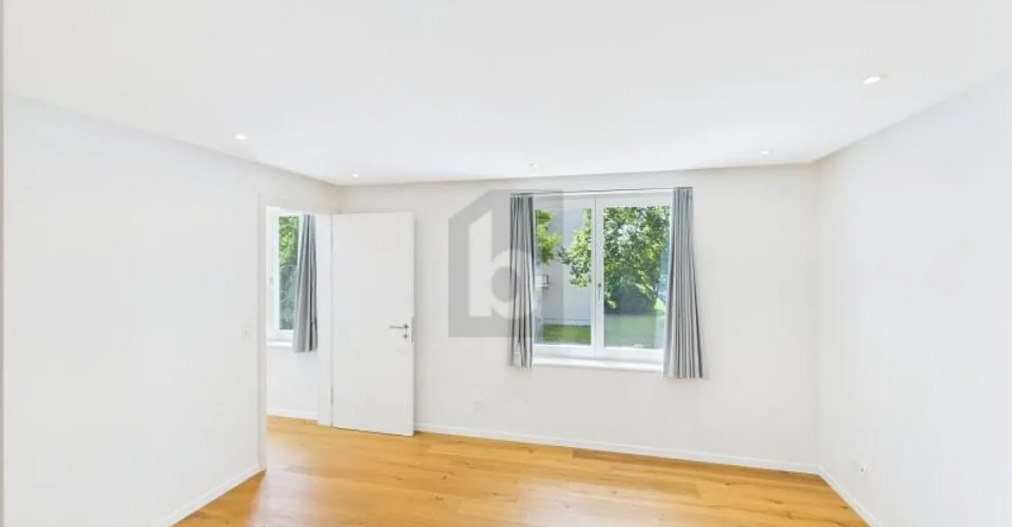 MODERNES DESIGN UND RAUM FÜR KREATIVITÄT - Foto 4 di 6
