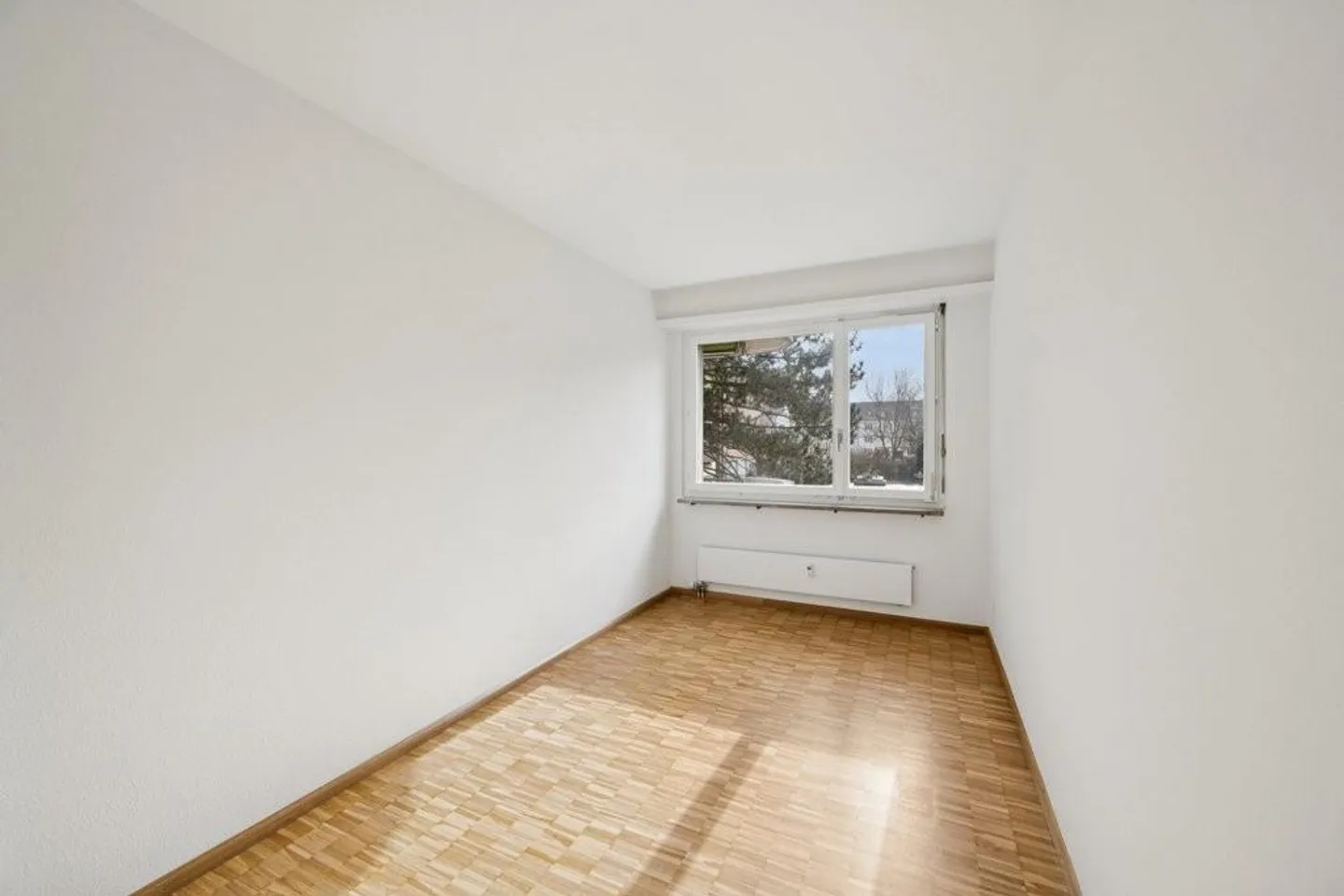 Large and bright 3.5-room apartment - Photo 9 of 11