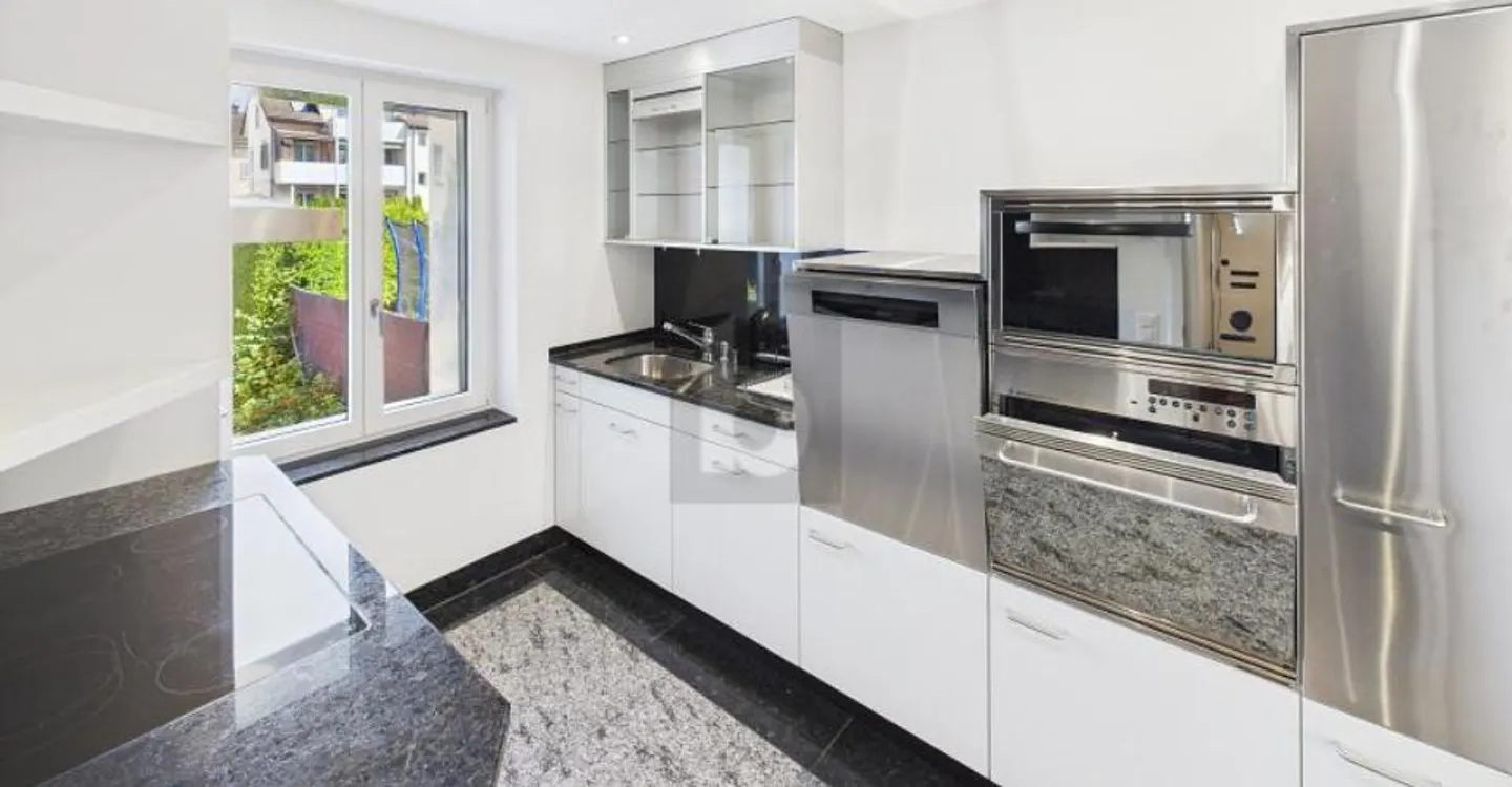 MODERNES DESIGN UND RAUM FÜR KREATIVITÄT - Foto 3 di 6