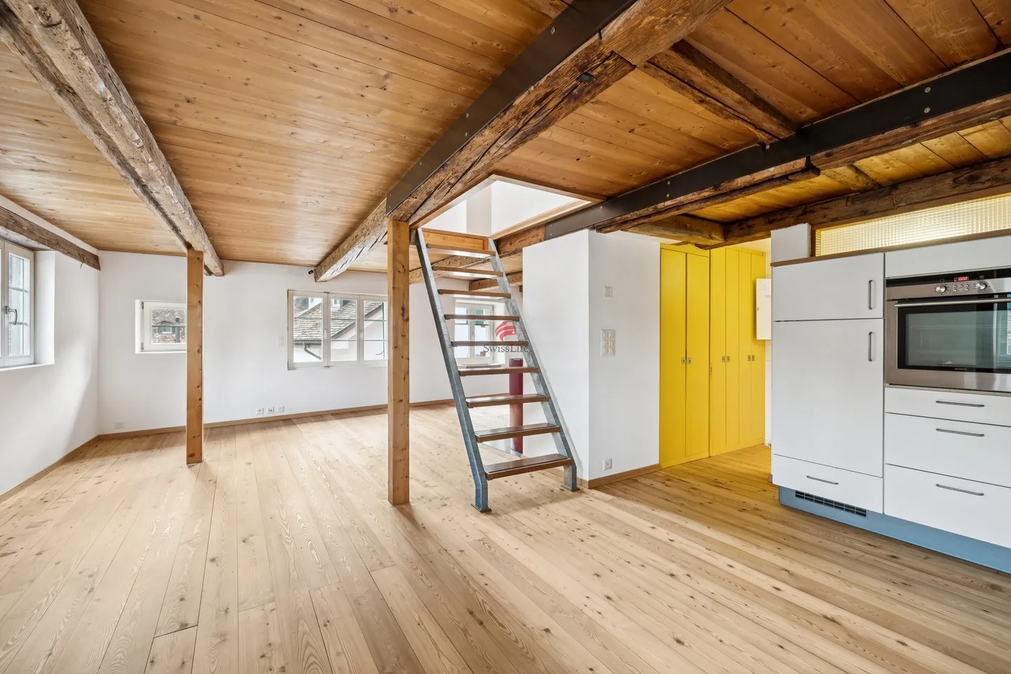 Casa familiare versatile - Foto 2 di 8