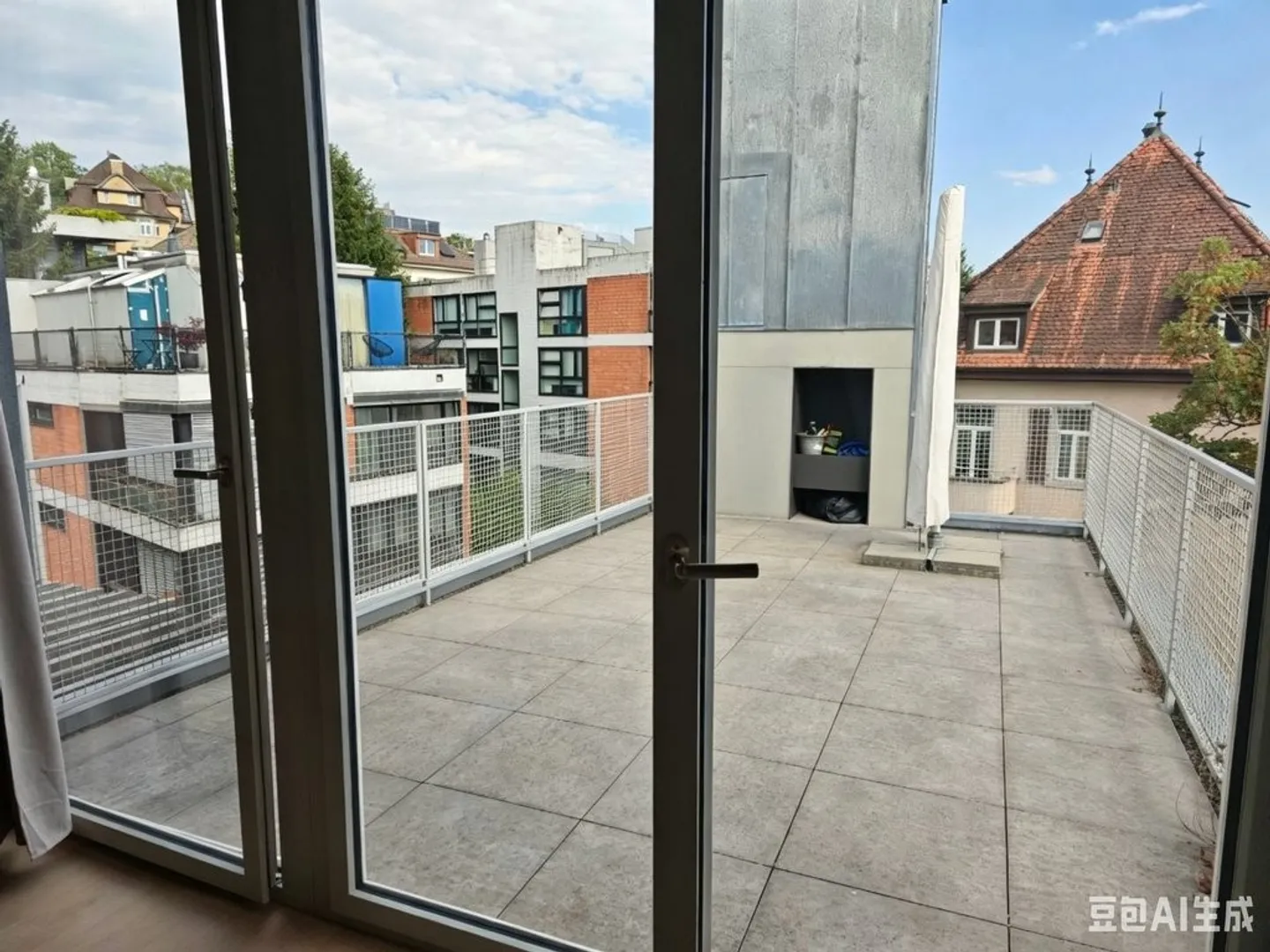 3.5-room penthouse apartment in Zurich with beautiful view for rent - Photo 9 of 9