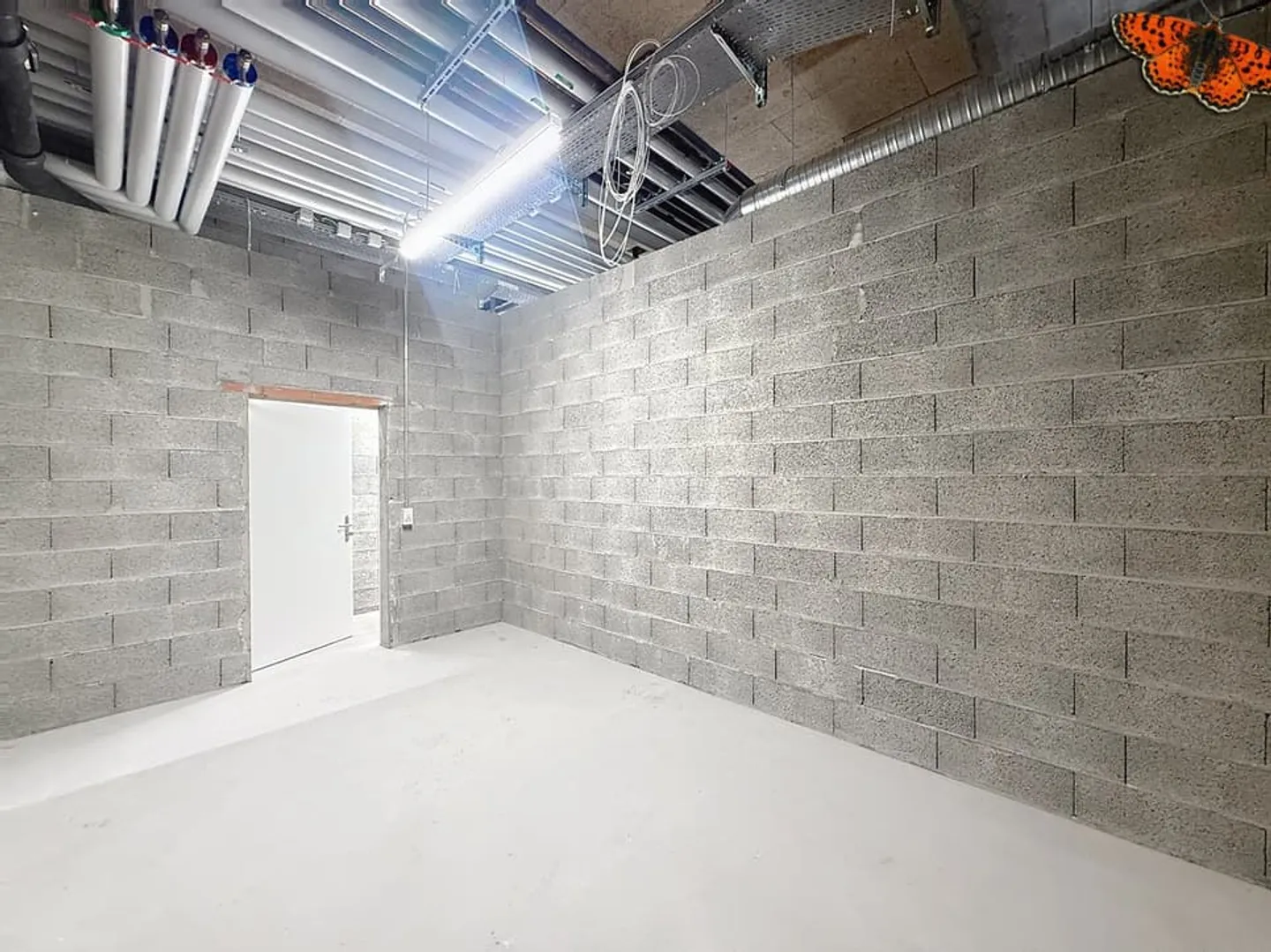 DEPOT - On the ground floor - Photo 2 of 5