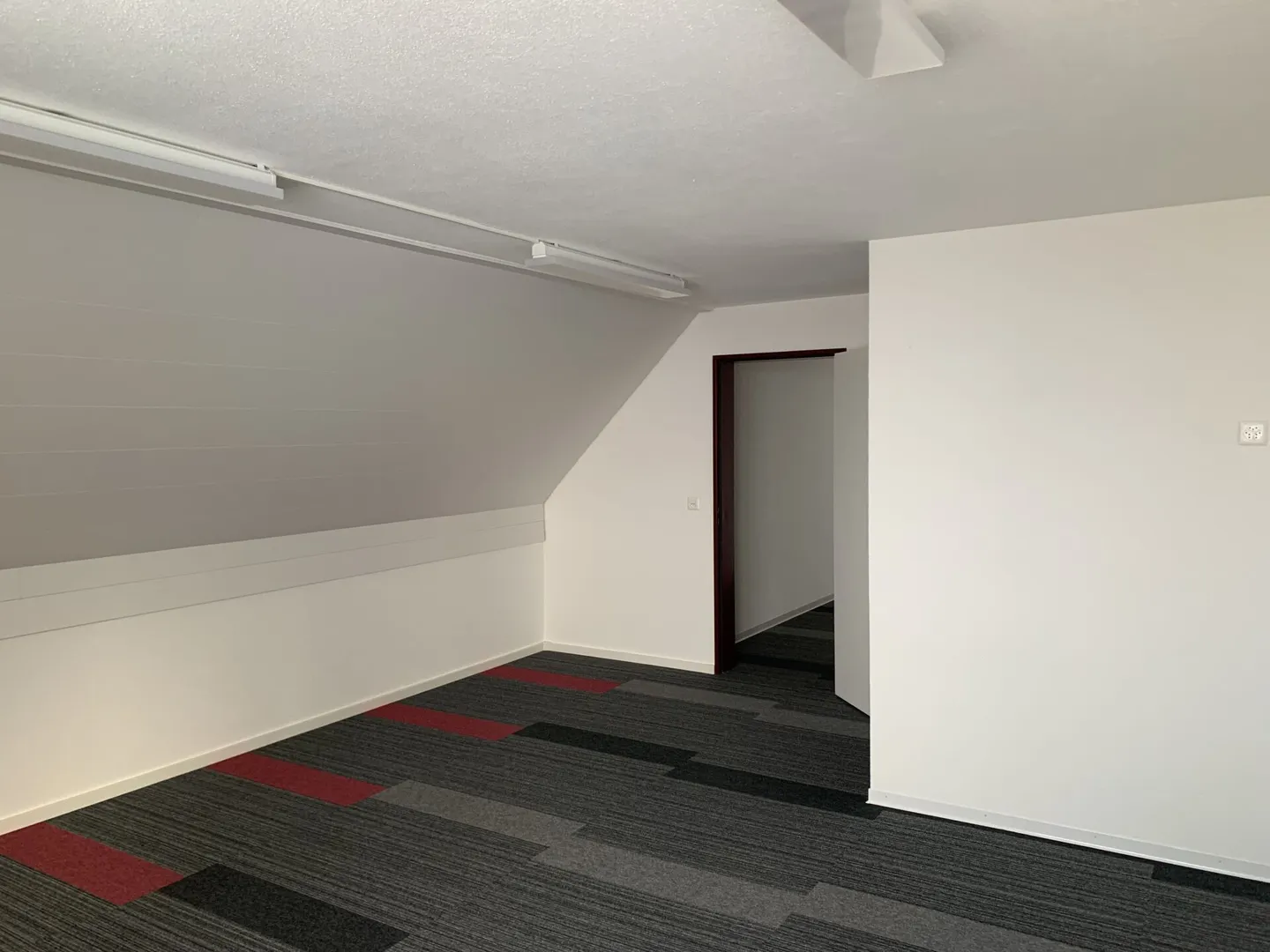 Commercial space for rent in the center of Saignelégier - Photo 1 of 4