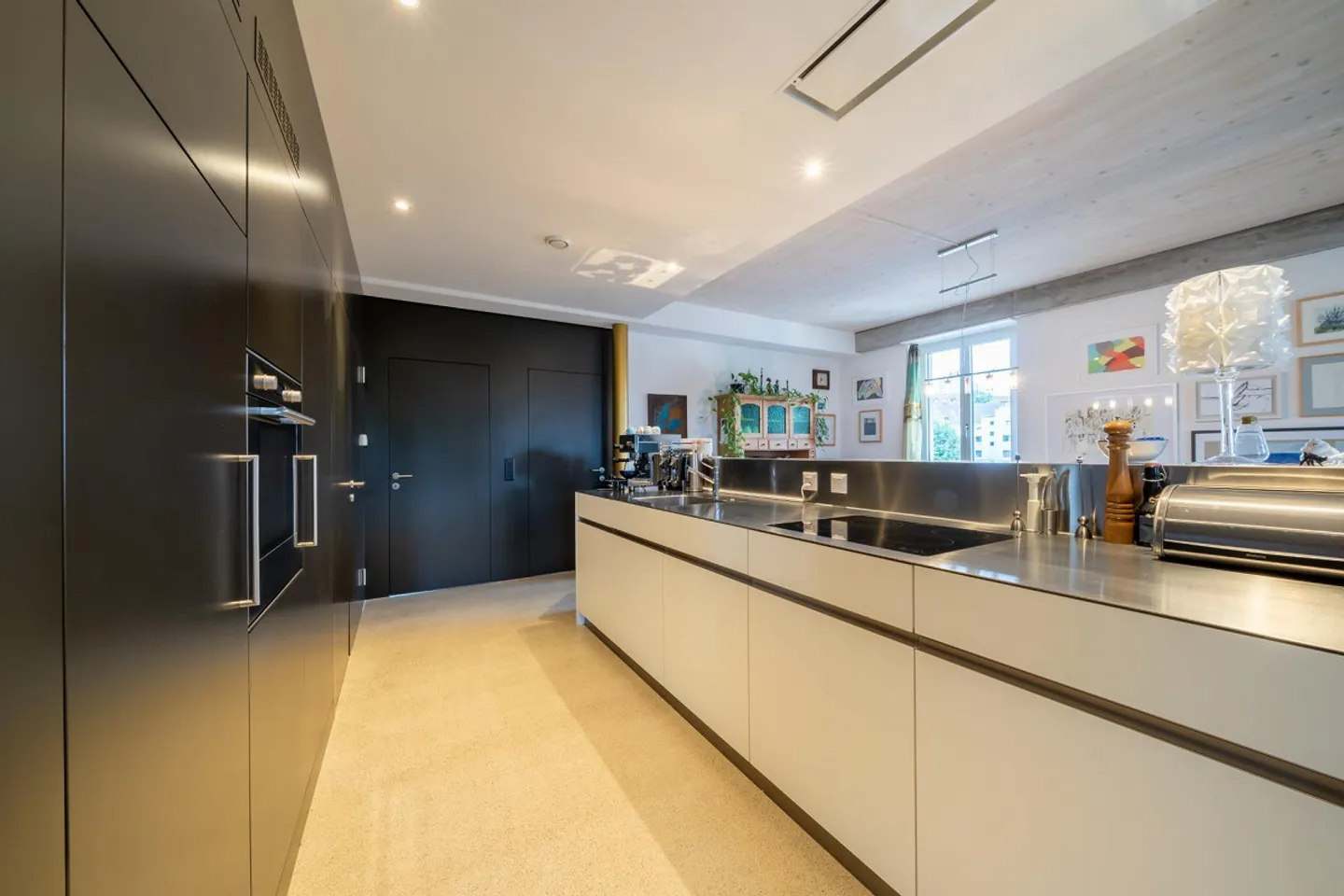 Modernes Apartment mit grossem Balkon - Foto 3 von 7