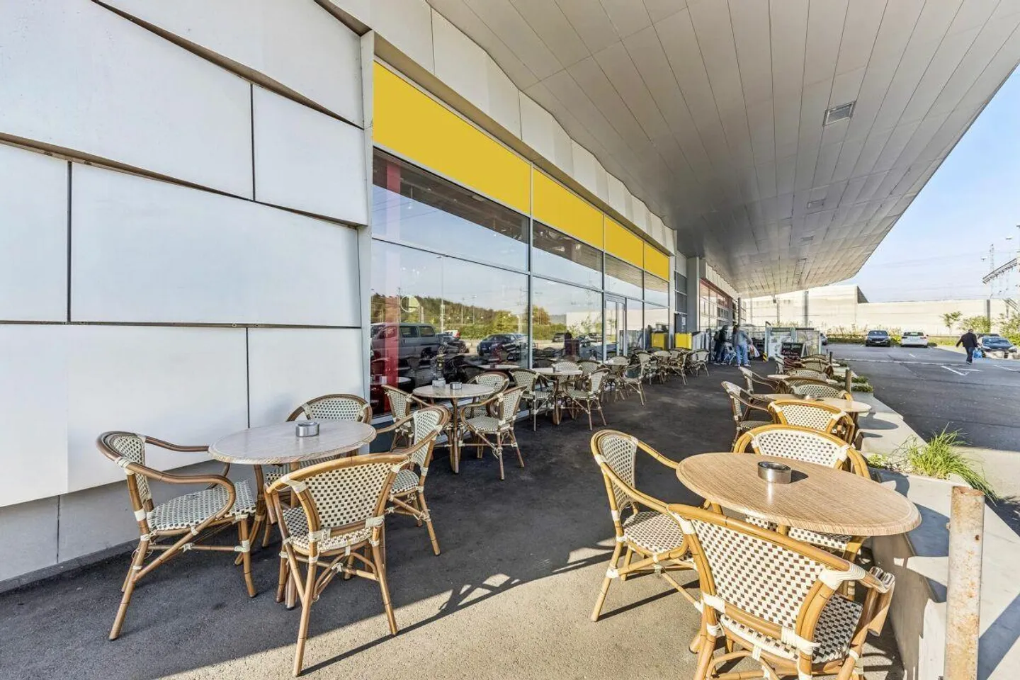 Top Location: Gastro Area in the Seebli Center, Lupfig - Photo 6 of 6