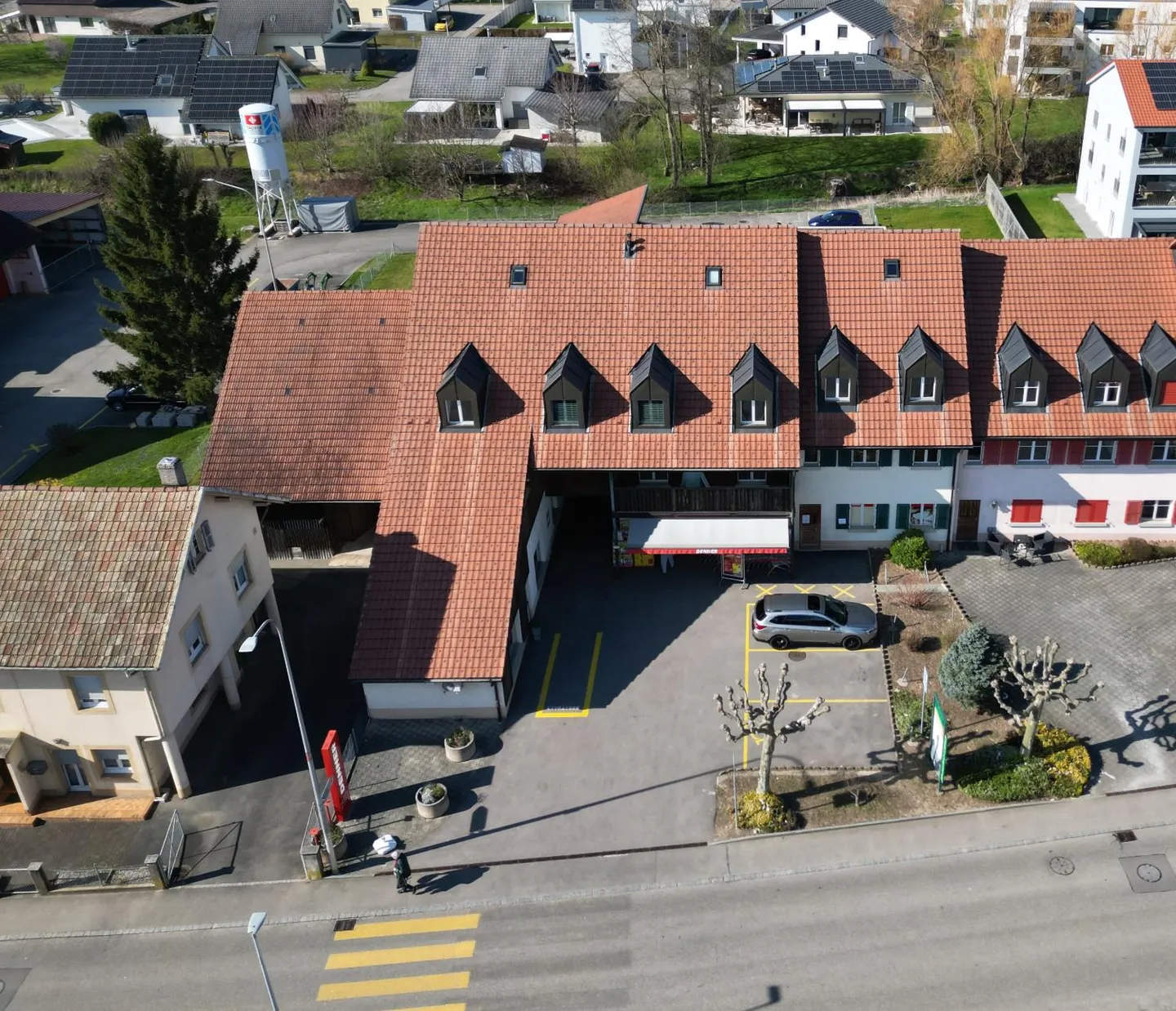 Appartement Charmant avec Terrasse - Photo 1 sur 13