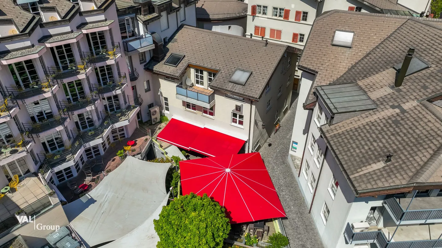 Attractive, furnished studio with urban flair and prime central location - Photo 10 of 15